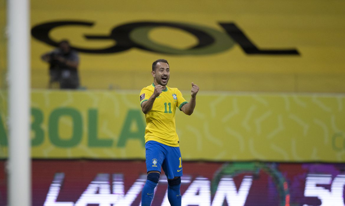 Brasil decide no 2º tempo e vence tchecos na Copa do Mundo ...